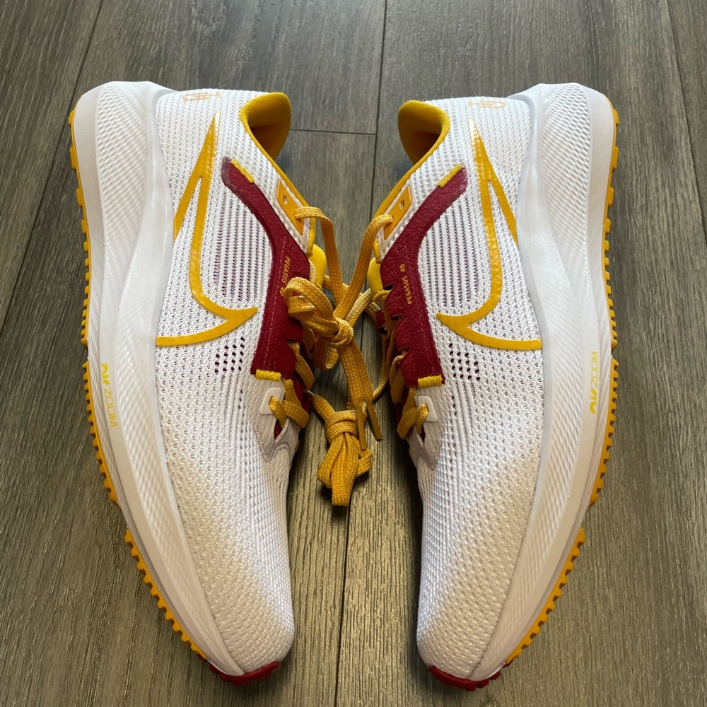 Nike Zoom Pegasus 40 Tuskegee Institute Running Shoes DZ6004-100 Men's